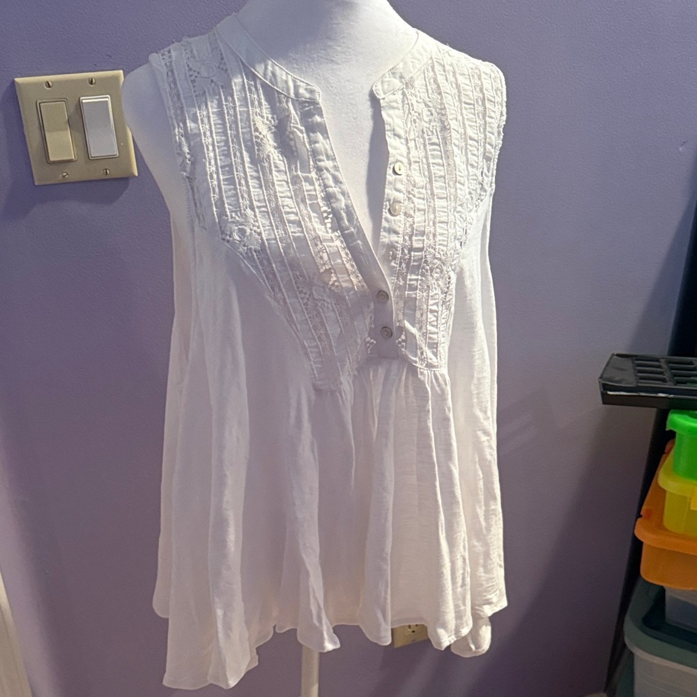 Free People White Sleeveless Pintuck Button Front Camisole